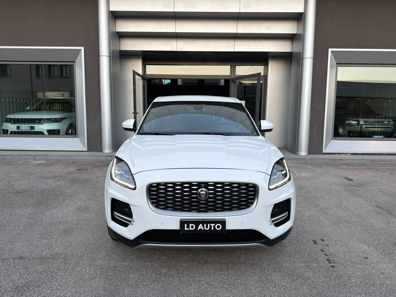 2021 Jaguar E-Pace E-Pace 2021 2.0d i4 mhev SE awd 163cv auto, photograph 2