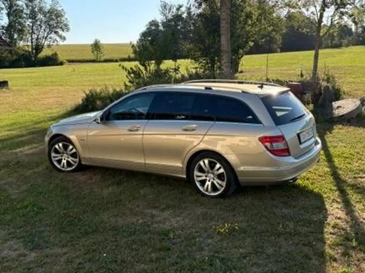 Mercedes-Benz C 350 C 350 T Avantgarde BlueEfficiency CDI Aut. Avantgarde — photo 1 of 2