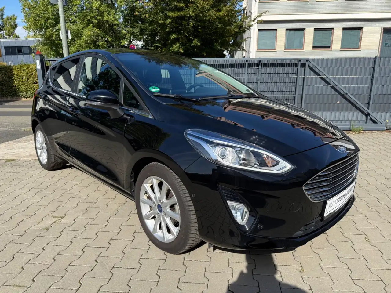Ford Fiesta 1.0 EcoBoost Titanium·Automatik·Winter-P. — photo 1 of 34