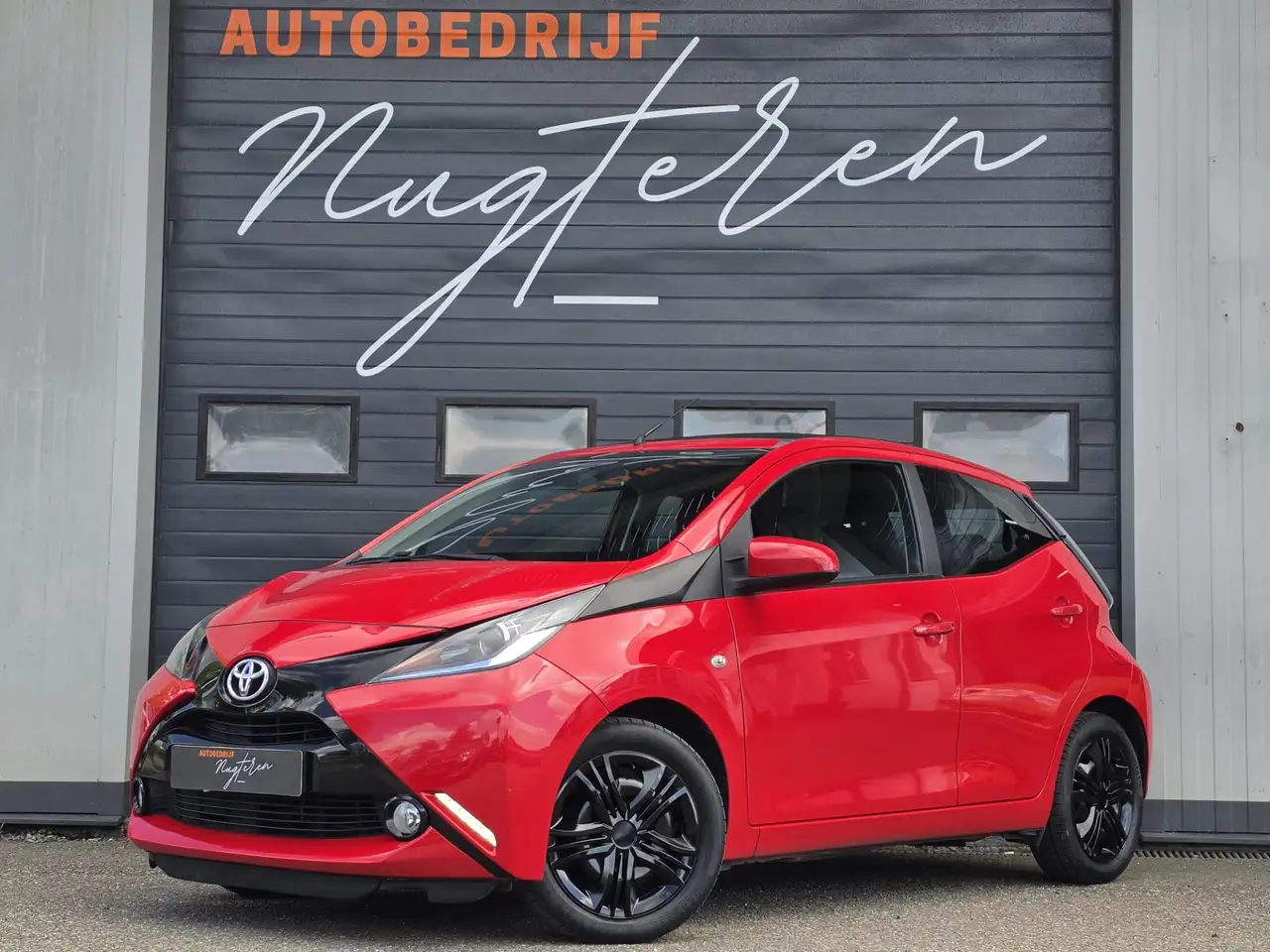Toyota Aygo 1.0 VVT-i x-wave|schuifdak|Cruise|Camera| — photo 1 of 24