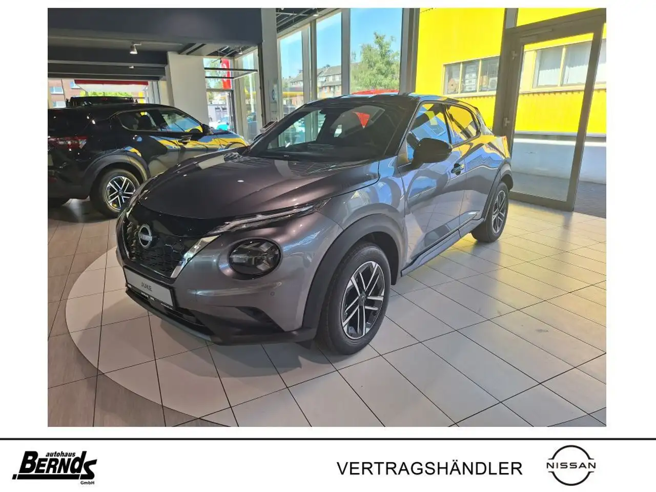 Nissan Juke Hybrid 143PS 4AMT N-Connecta Winter — photo 1 of 20