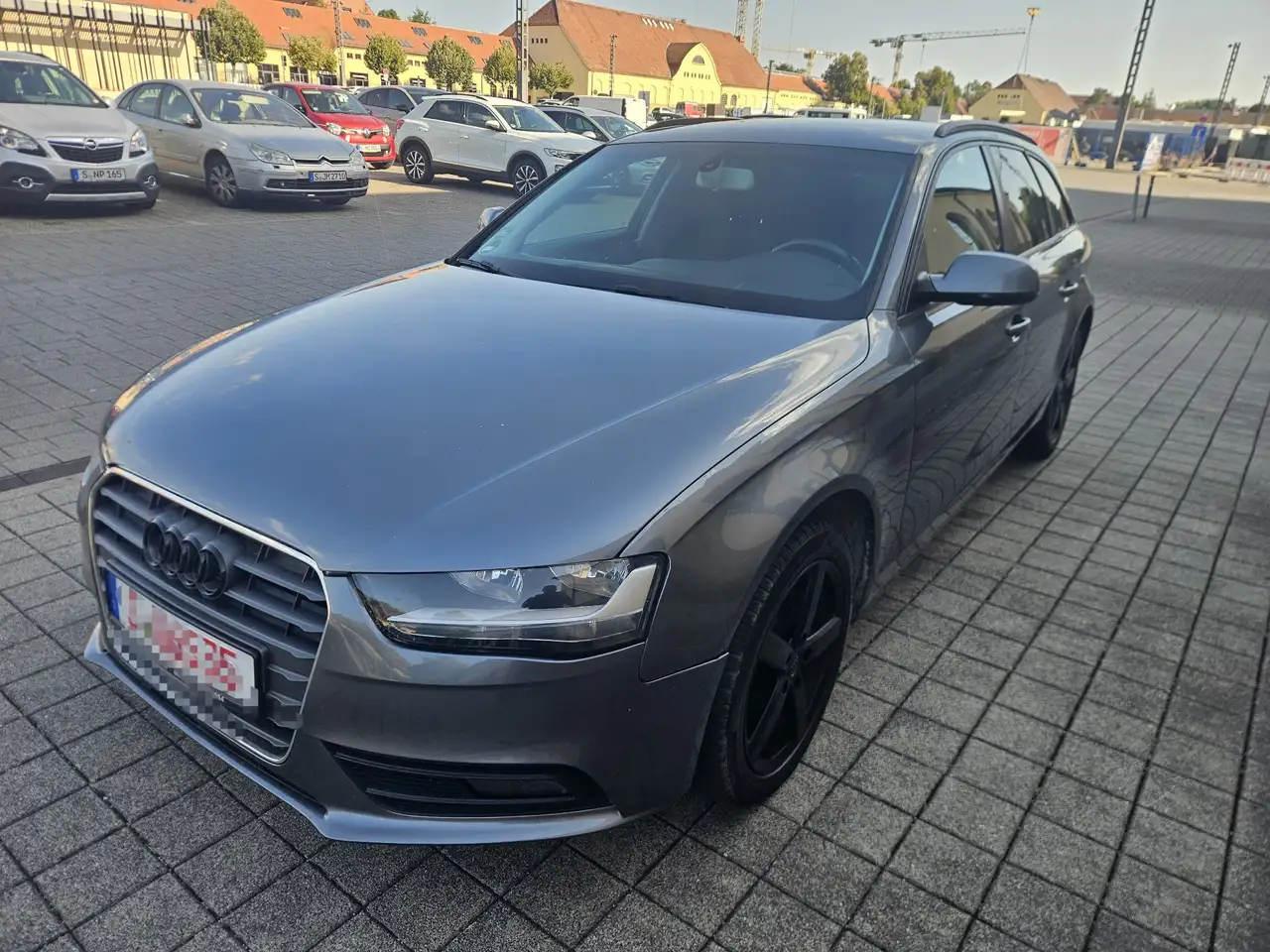 Audi A4 Audi A4 ❗️AUTOMATIK ❗️ Benziner Klima — photo 1 of 7