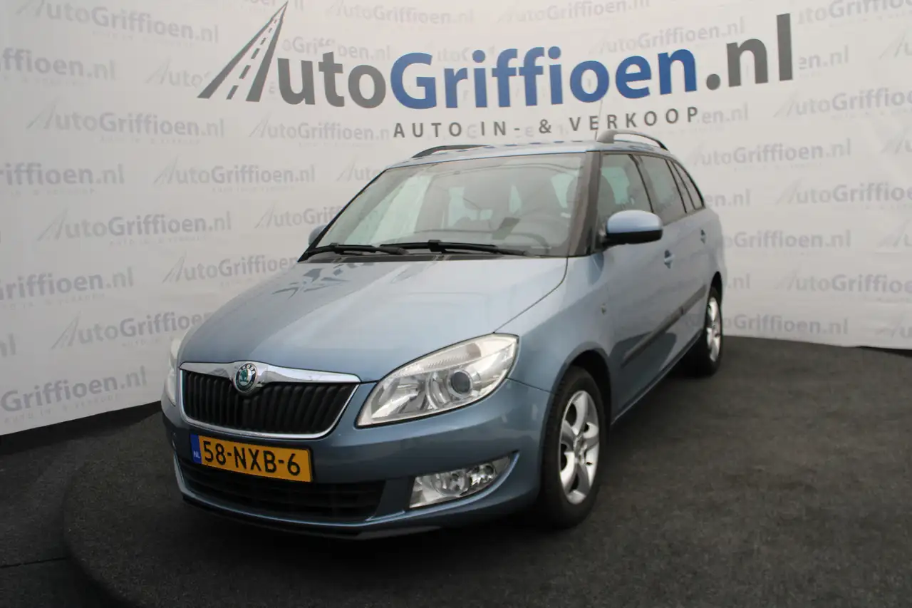 Skoda Fabia Combi 1.2 TSI Dynamic nette stationcar met cruisec — photo 1 of 35