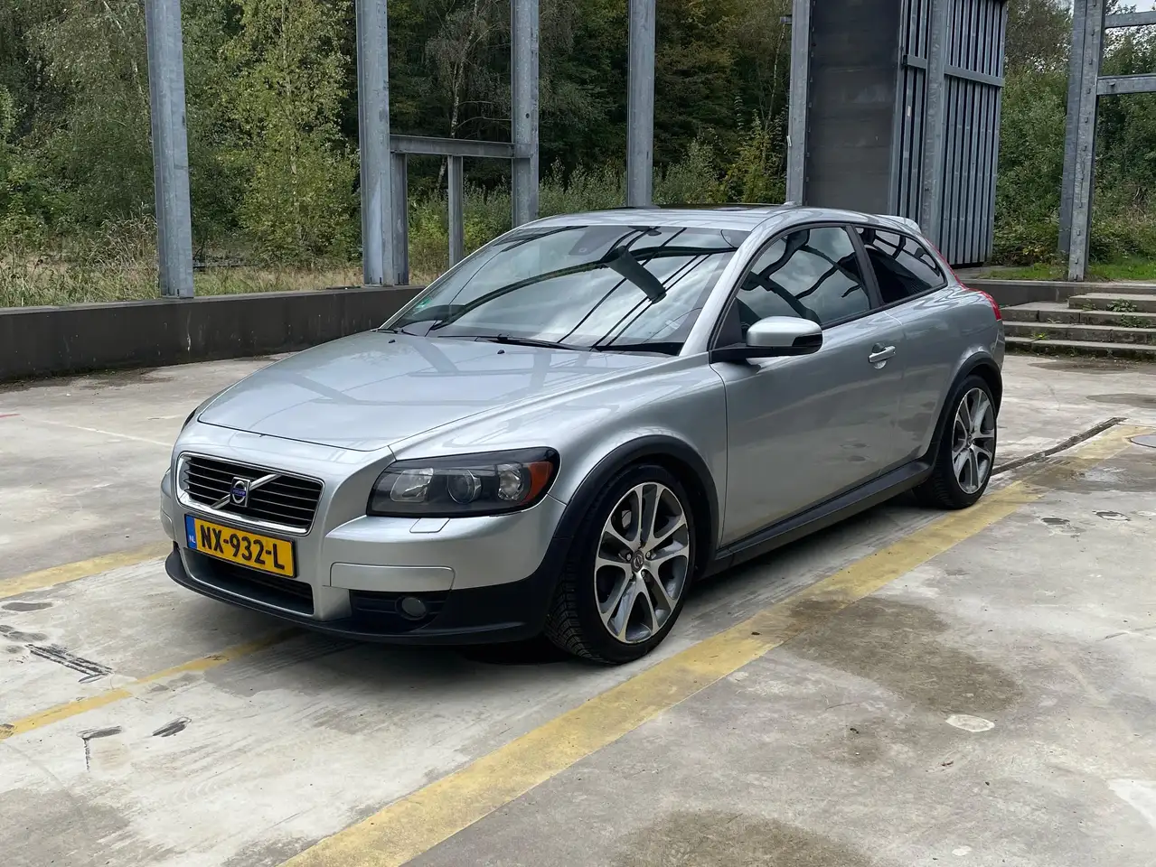 Volvo C30 Volvo C30 2.5 T5 Summum | 266 pk | Handbak | Schuifdak — photo 1 of 40