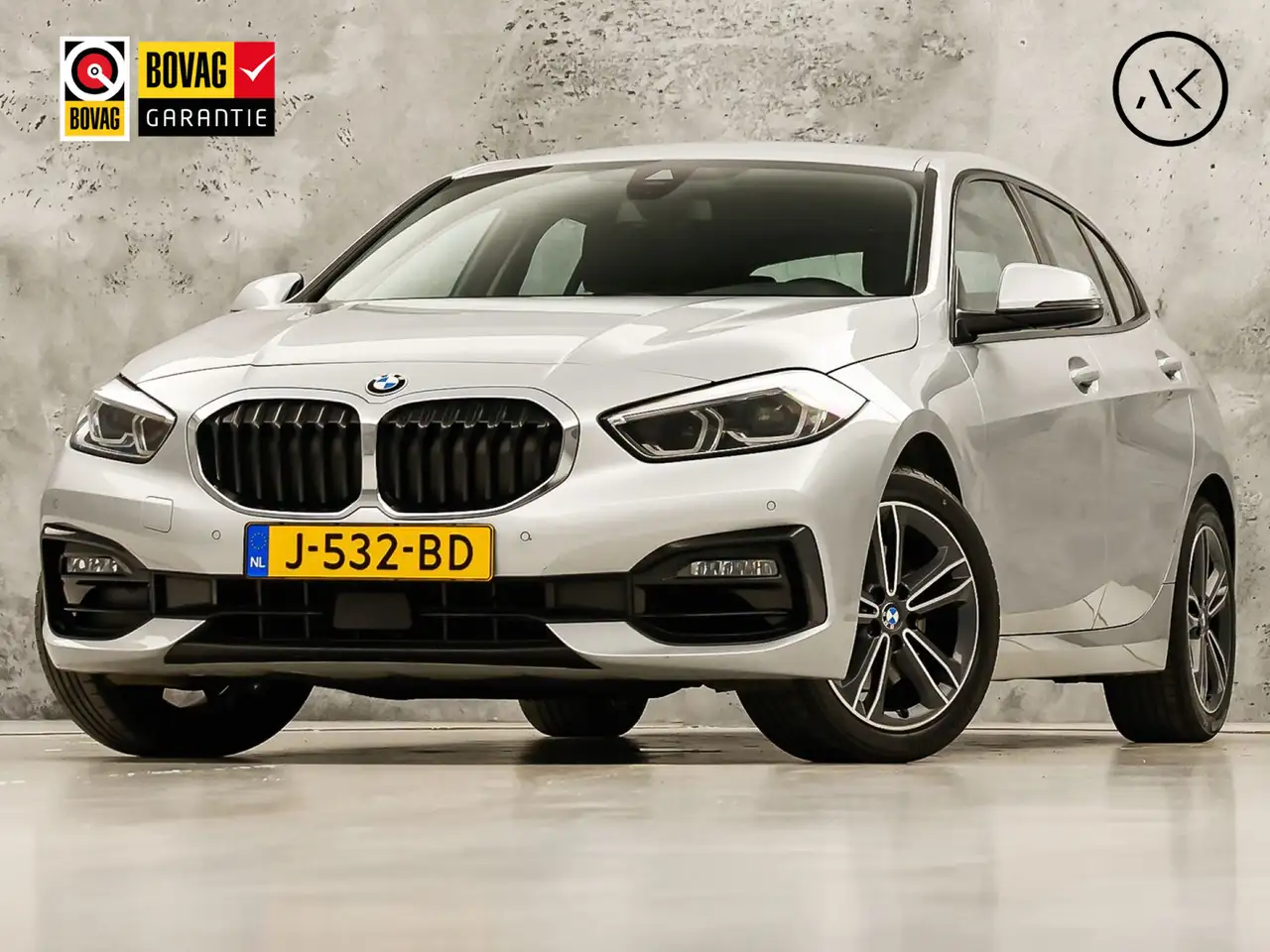 BMW 118 1 Serie 118i Sport Automaat (APPLE CARPLAY, GROOT — photo 1 of 40