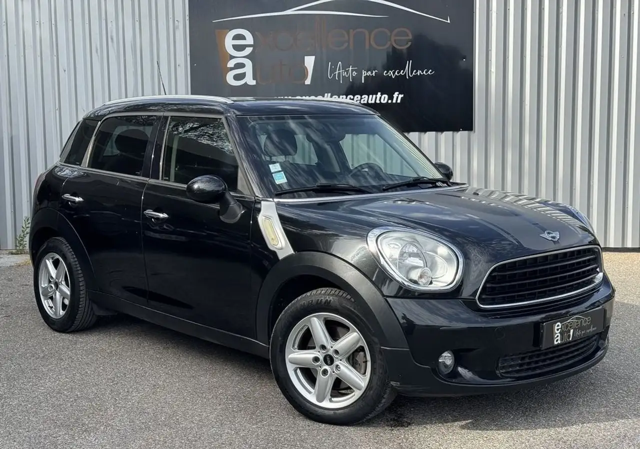 MINI Cooper Countryman ONE D 90CH — photo 1 of 16