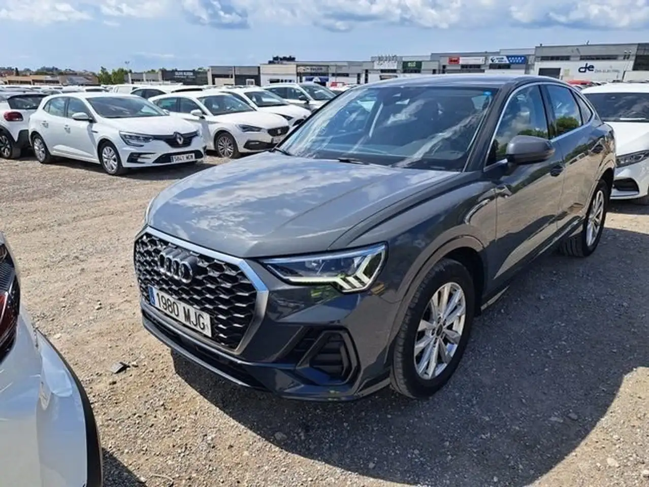 Audi Q3 Sportback 35 TDI Advanced — photo 1 of 8