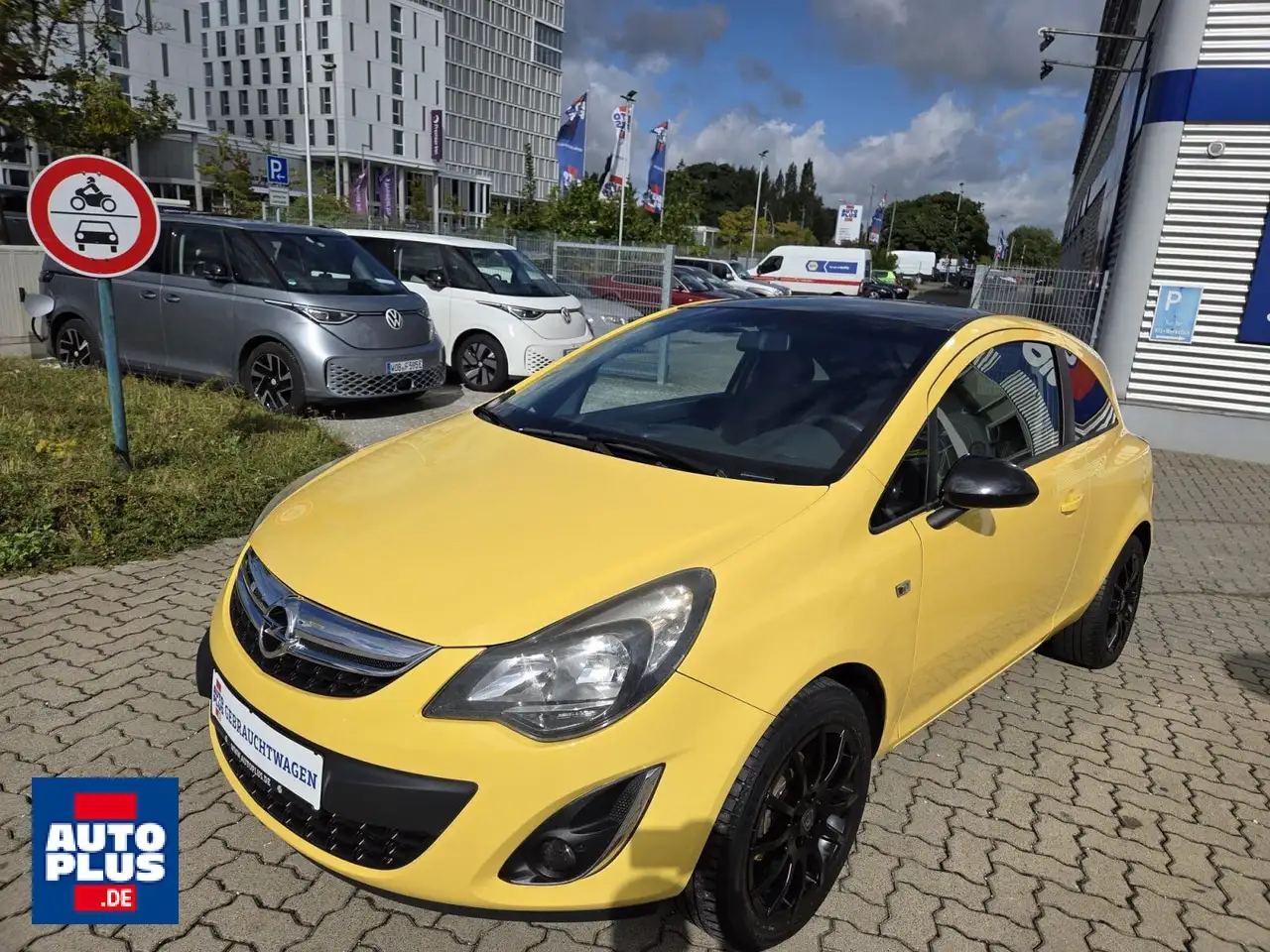 Opel Corsa 1.4 16V Selection KLIMA+E.FENSTERH+HU NEU — photo 1 of 15