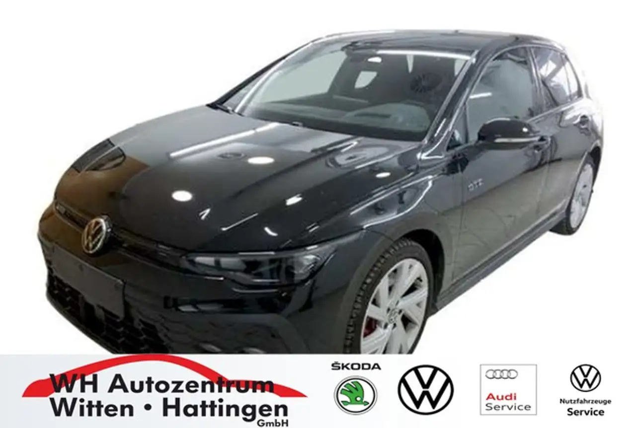 Volkswagen Golf 1.5 TSI eHybrid GTE Black Style AHK BUSINESS KA... — photo 1 of 3