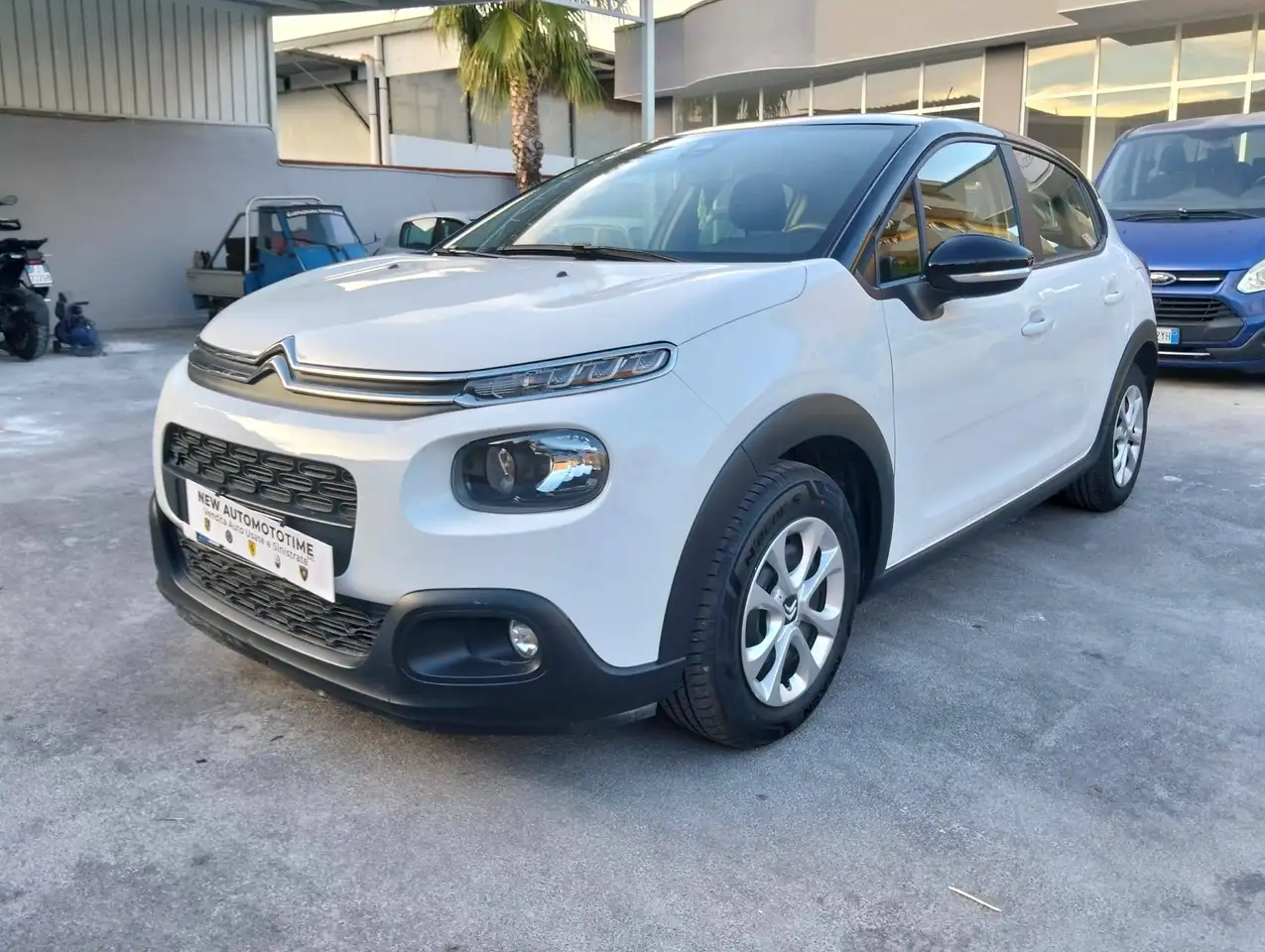 Citroen C3 C3 2019 1.2 puretech Feel — photo 1 of 15