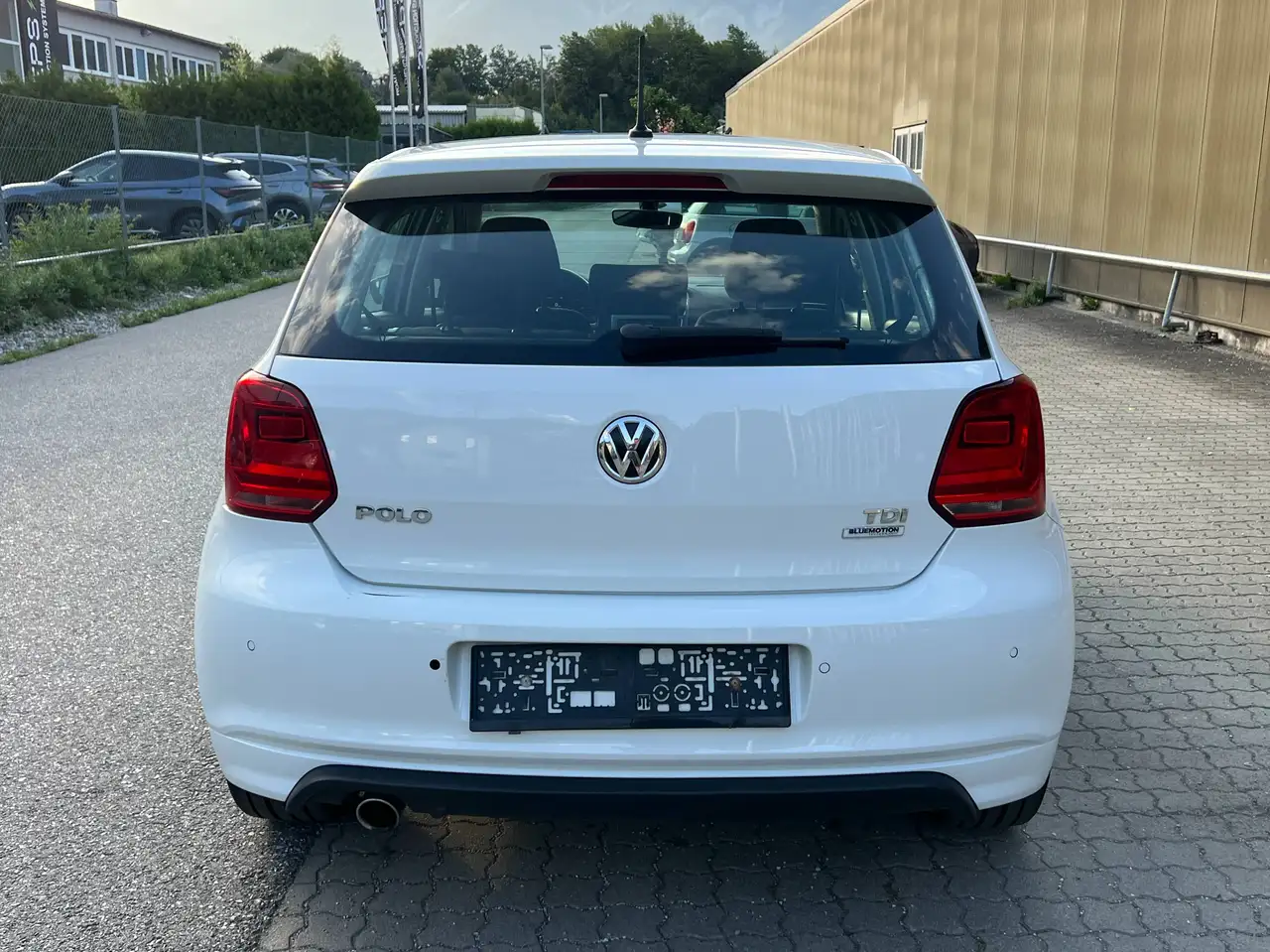 2017 Volkswagen Polo R-Line 1.4 TDI Automatik Sitzheizung Parksensoren*, photograph 6