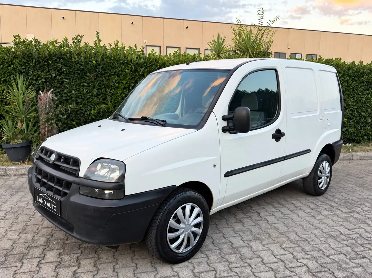 Fiat Doblo 1.3 mjt 69CV — photo 1 of 10