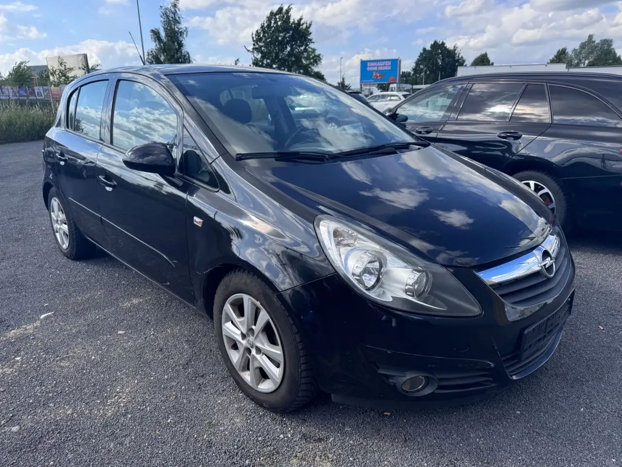 Opel Corsa D Sport *KLIMA*PANO*ALLWETTER* — photo 1 of 6