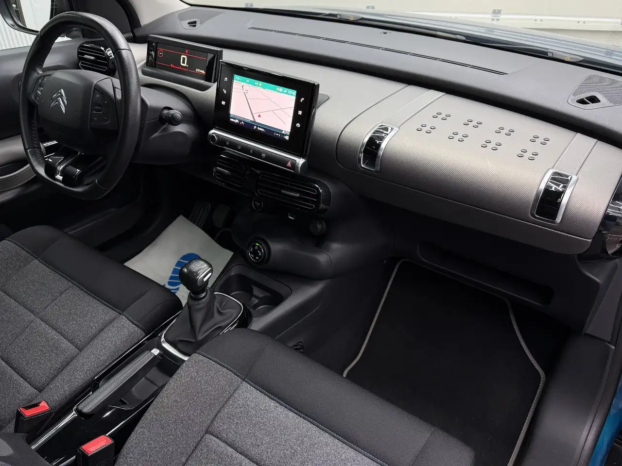 2018 Citroen C4 Cactus 1.2 Shine 2. Hand Pano Kamera CarPlay, photograph 7