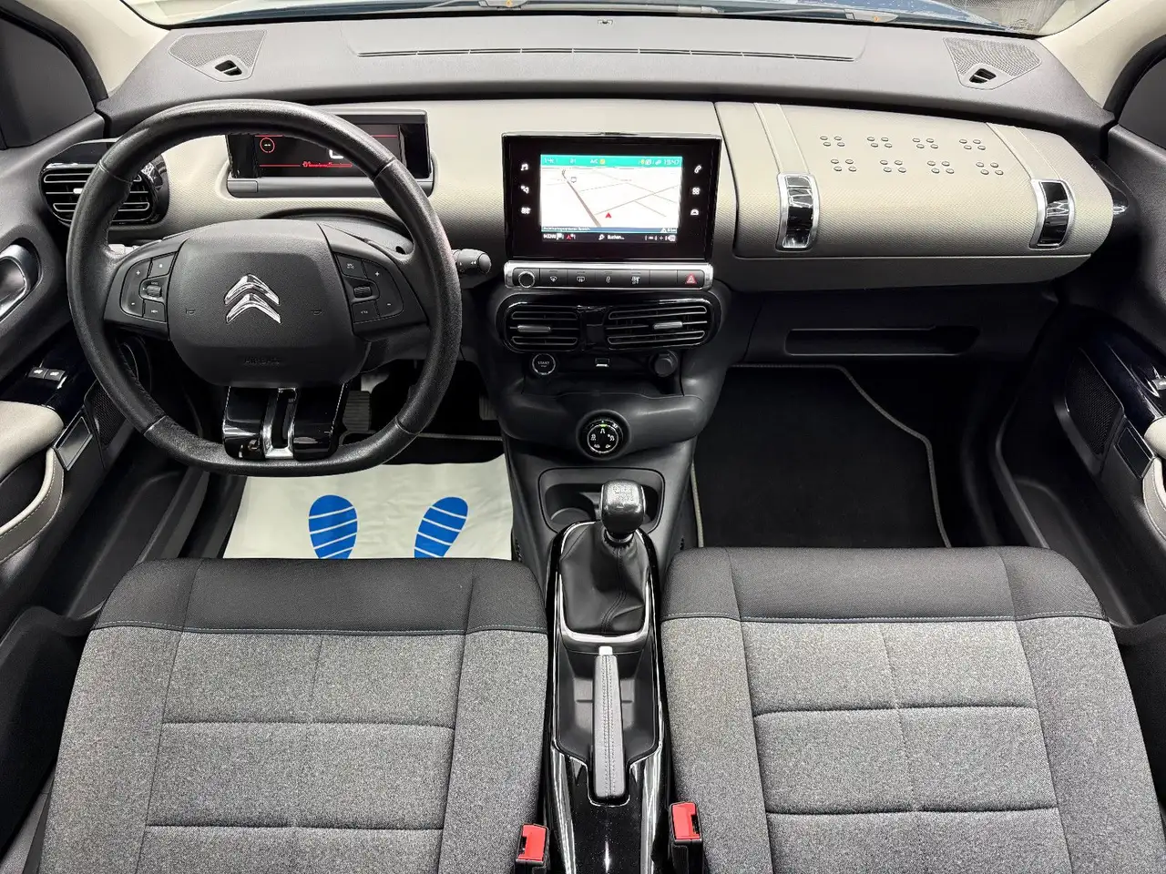 2018 Citroen C4 Cactus 1.2 Shine 2. Hand Pano Kamera CarPlay, photograph 8