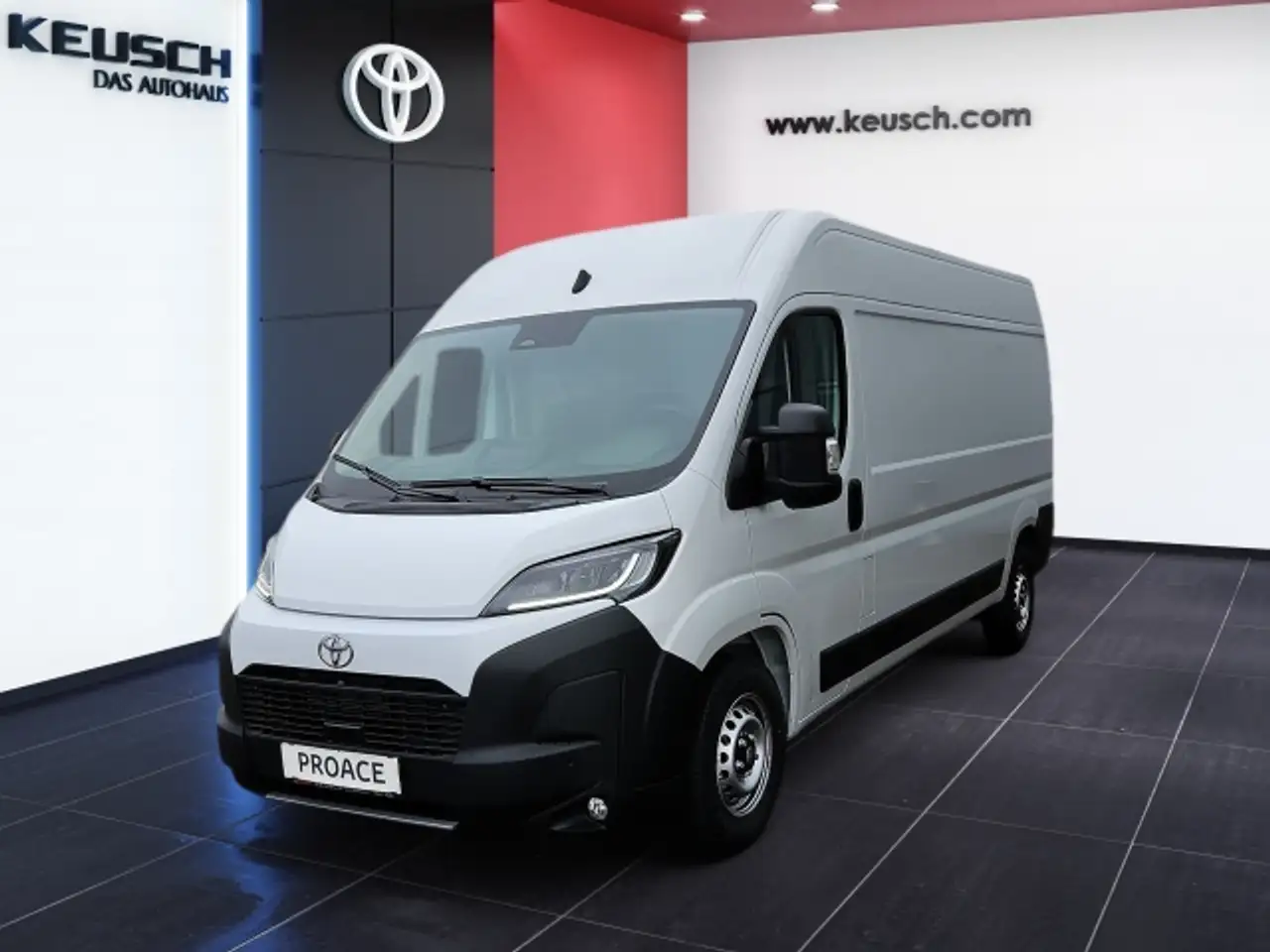 Toyota Proace Max BEV L3H2 verblecht 4-türig Meister 110 — photo 1 of 12