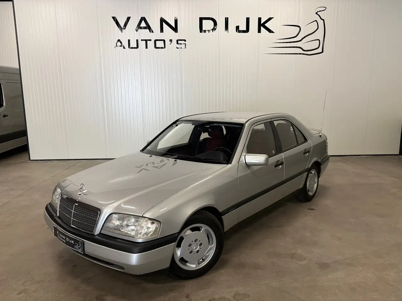 Mercedes-Benz C 180 Esprit Automaat Airco 1e Eigenaar! — photo 1 of 15