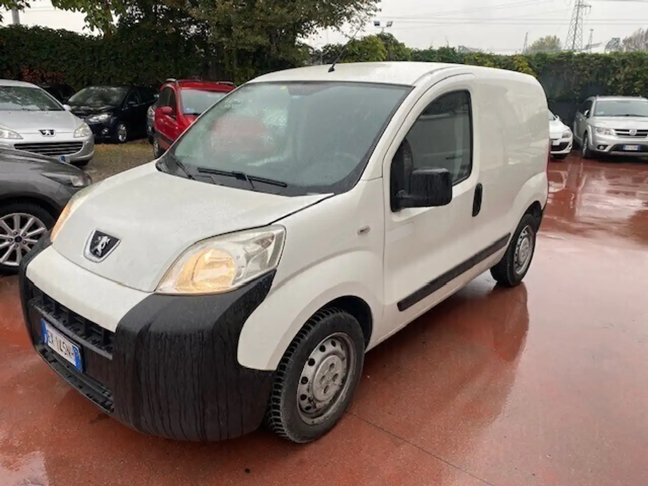 Peugeot Bipper Bipper Tepee 1.3 HDi 75 FAP Active — photo 1 of 11