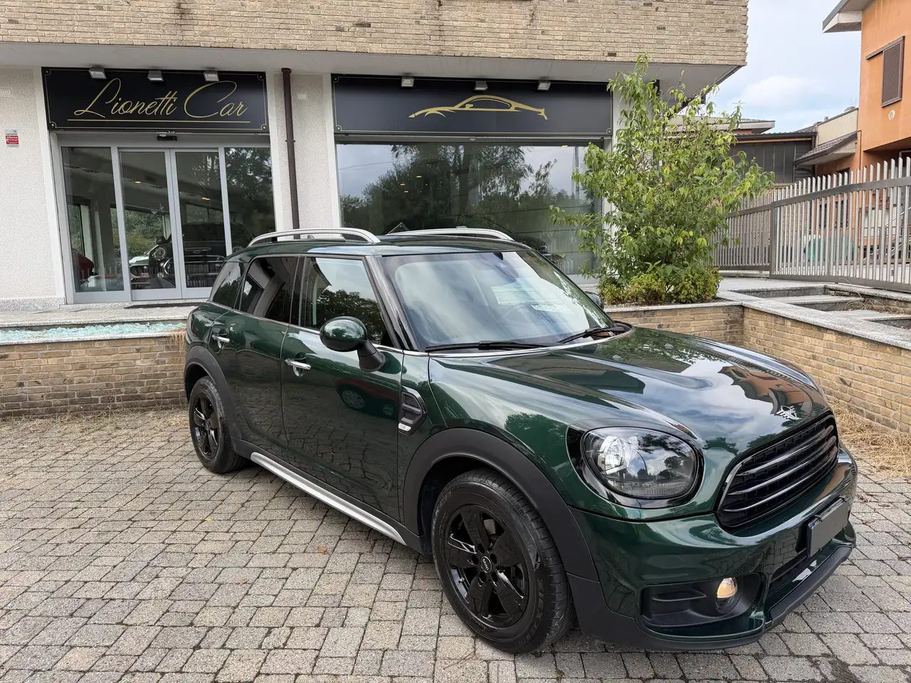 MINI One D Countryman F60 1.5 Hype auto — photo 1 of 15