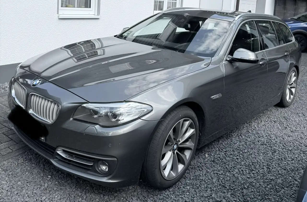 BMW 518 518d Touring Modern Line — photo 1 of 15