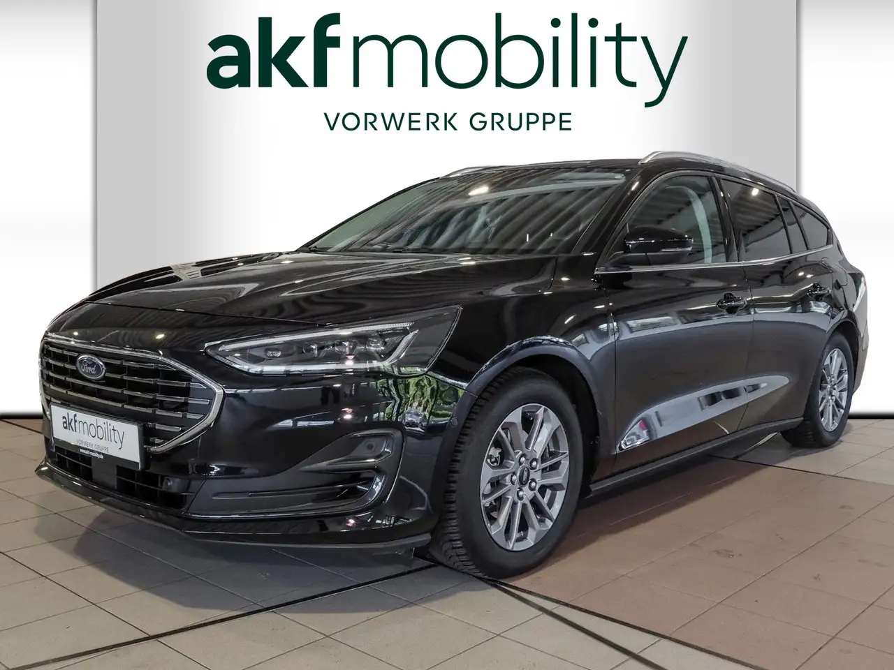 Ford Focus TITANIUM 1.5 ECOBLUE — photo 1 of 17
