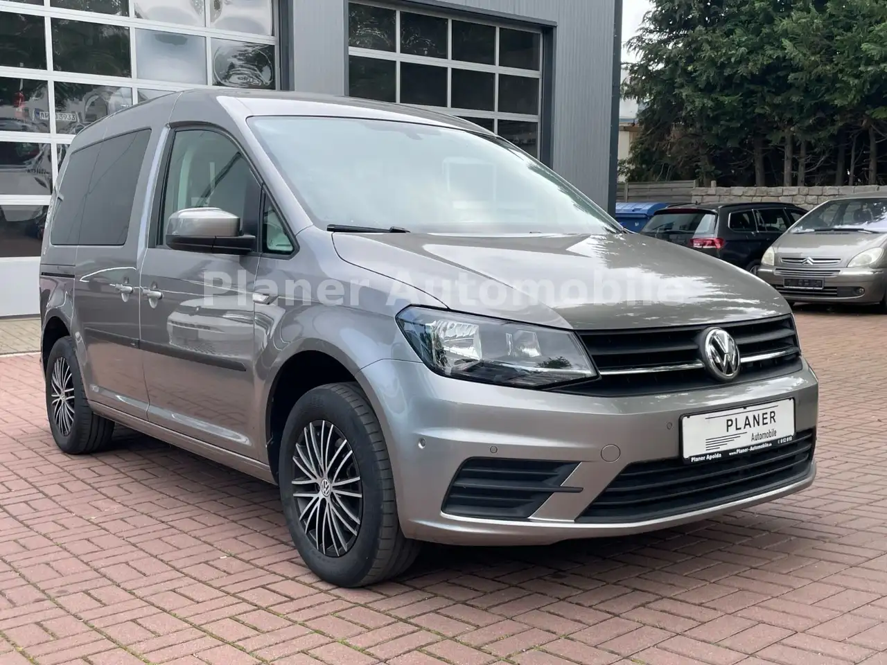 Volkswagen Caddy 1.Hand 7-Si. Sitzh. AHK HU+Service neu — photo 1 of 15
