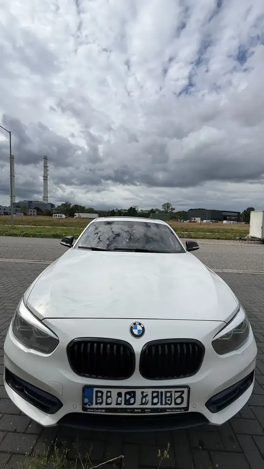 BMW 120 120i Aut. Advantage — photo 1 of 18