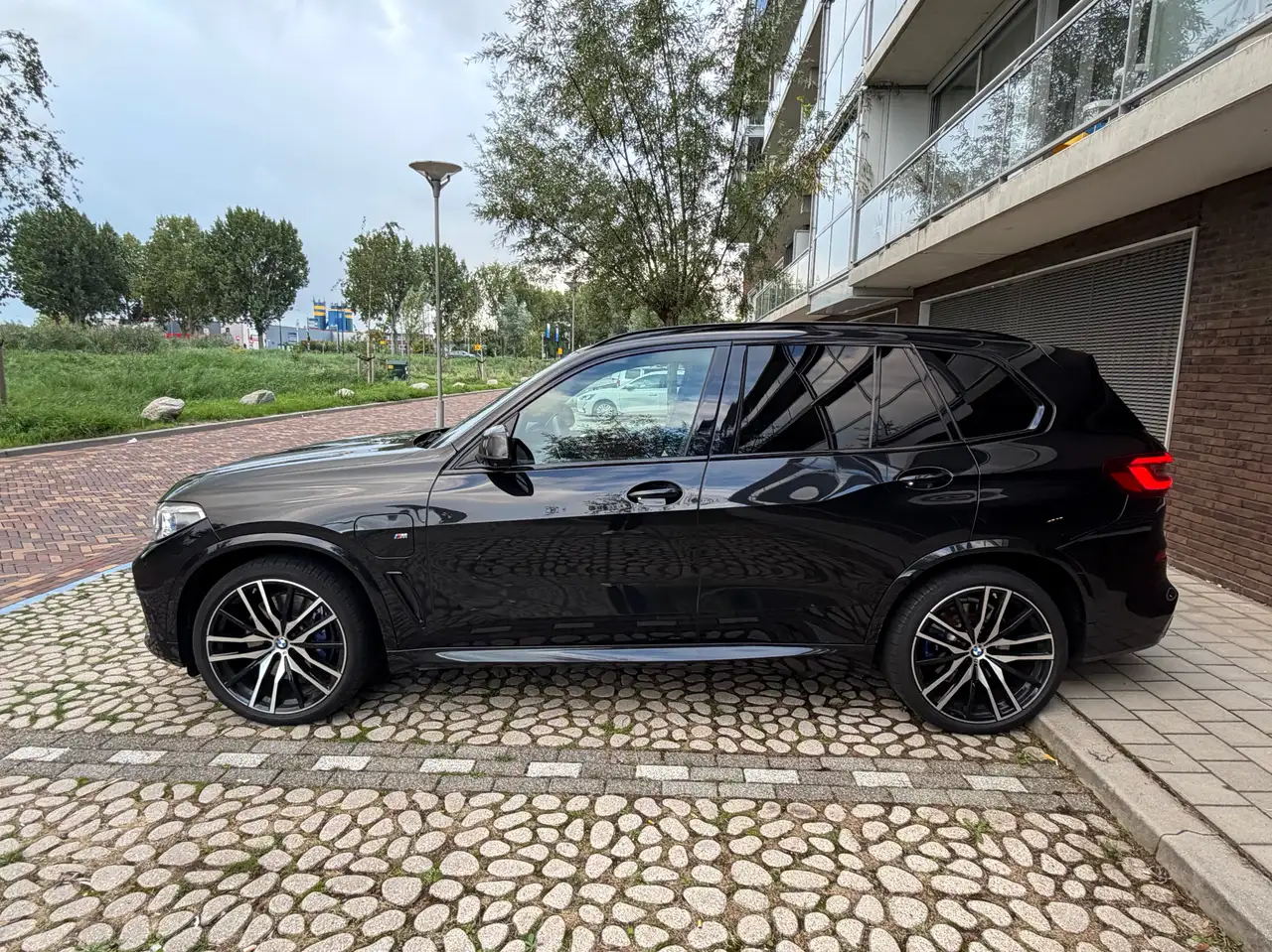 BMW X5 X5 45e High Exec. — photo 1 of 23