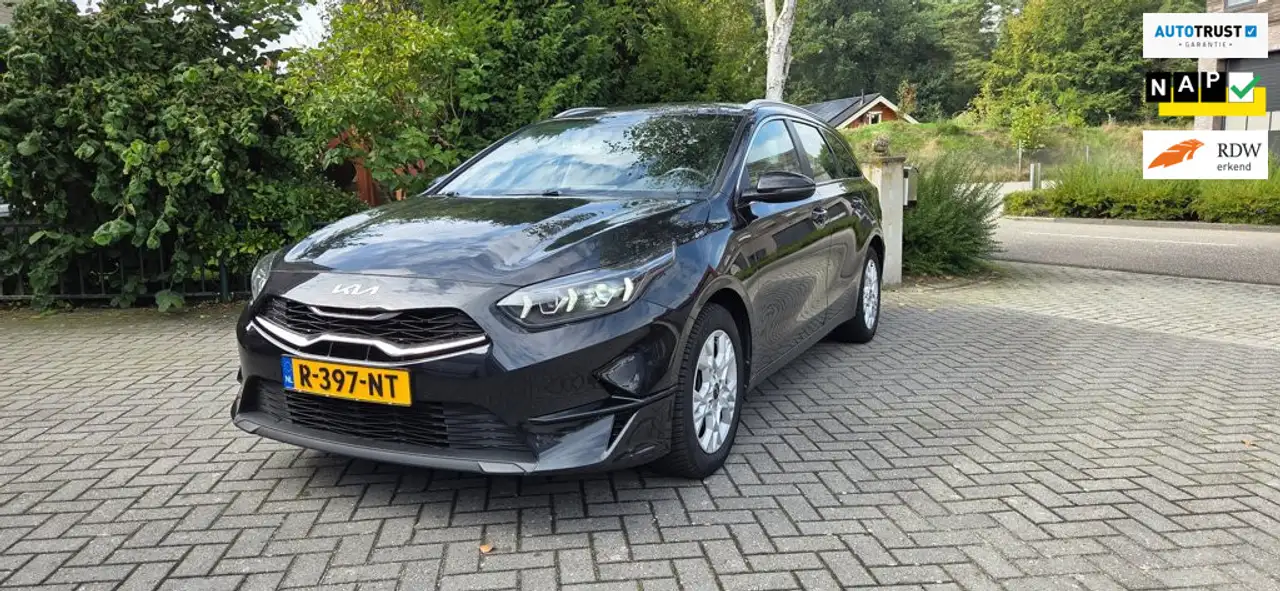 Kia Ceed SW / cee'd SW Sportswagon 1.0 T-GDi DynamicLine — photo 1 of 15