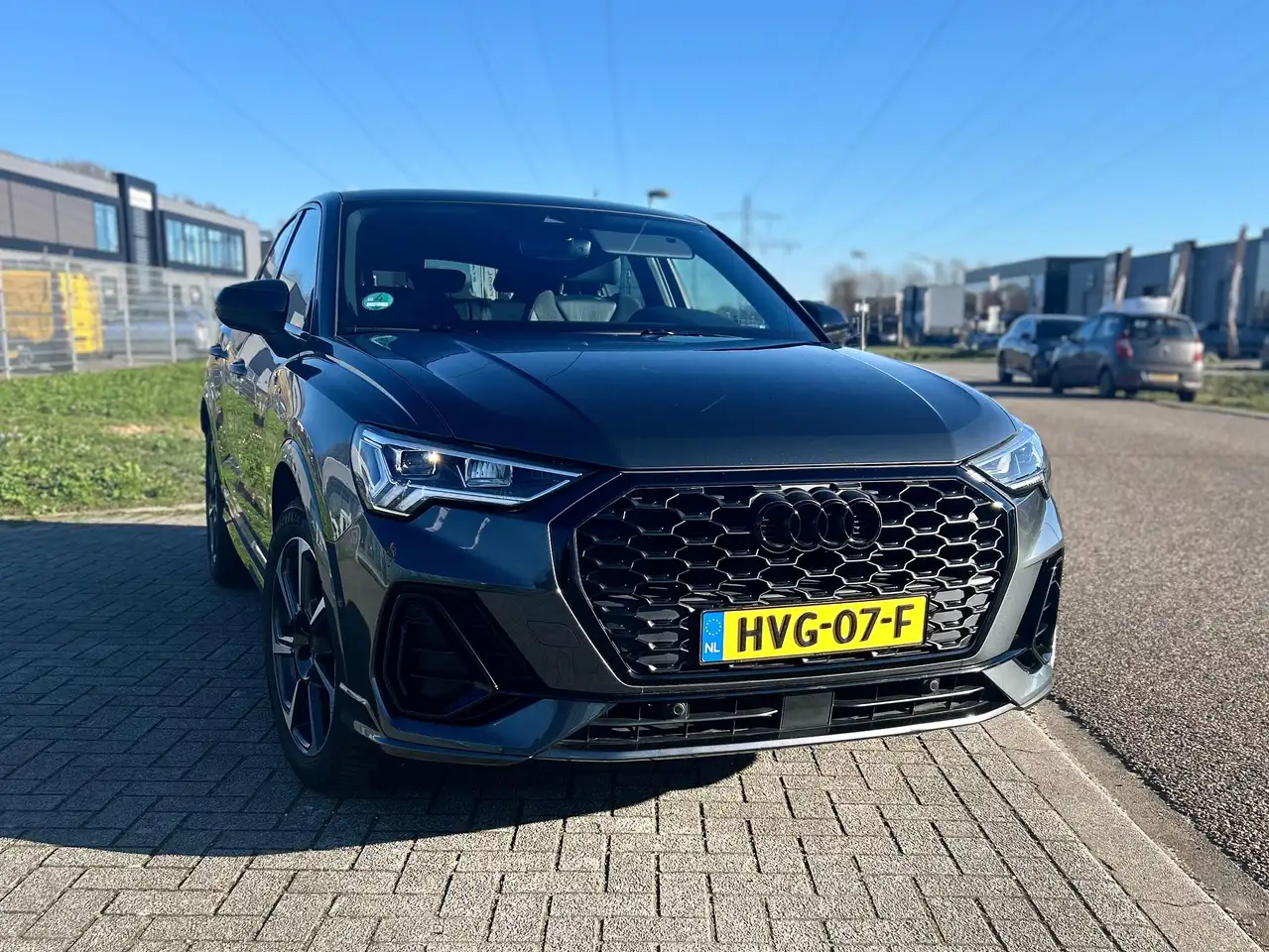 Audi Q3 Q3 35 TFSI Pro Line S — photo 1 of 19