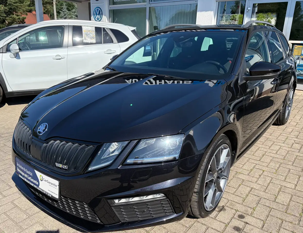 Skoda Octavia Combi RS 2.0 TDI DSG 4x4, 1.HAND, UNFALLFREI, 4 neue SOMMERREIFEN, BREMSE NEU, ... — photo 1 of 40