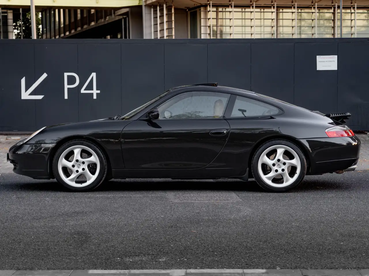Porsche 911 996 C2 — photo 1 of 28