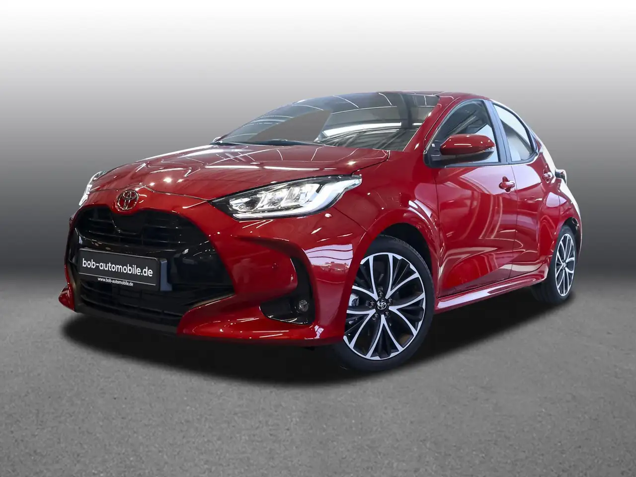 Toyota Yaris Teamplayer 1,5 Hybrid CVT Technik-Paket — photo 1 of 15