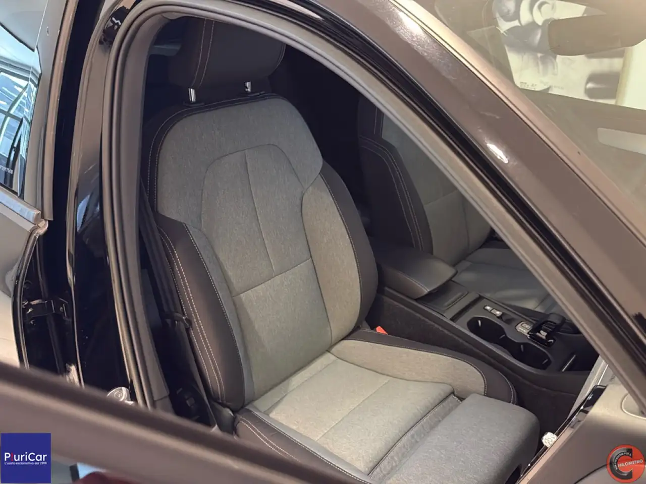 2022 Volvo XC40 B3 163cv MHEV auto Cruise Fari LED Cerchi 18”, photograph 5