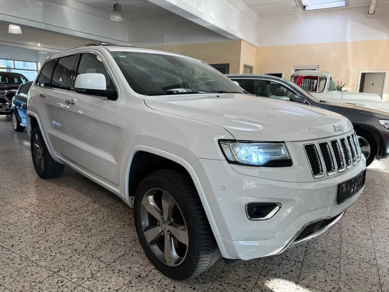 Jeep Grand Cherokee 3.0 CRD Overland° — photo 1 of 15