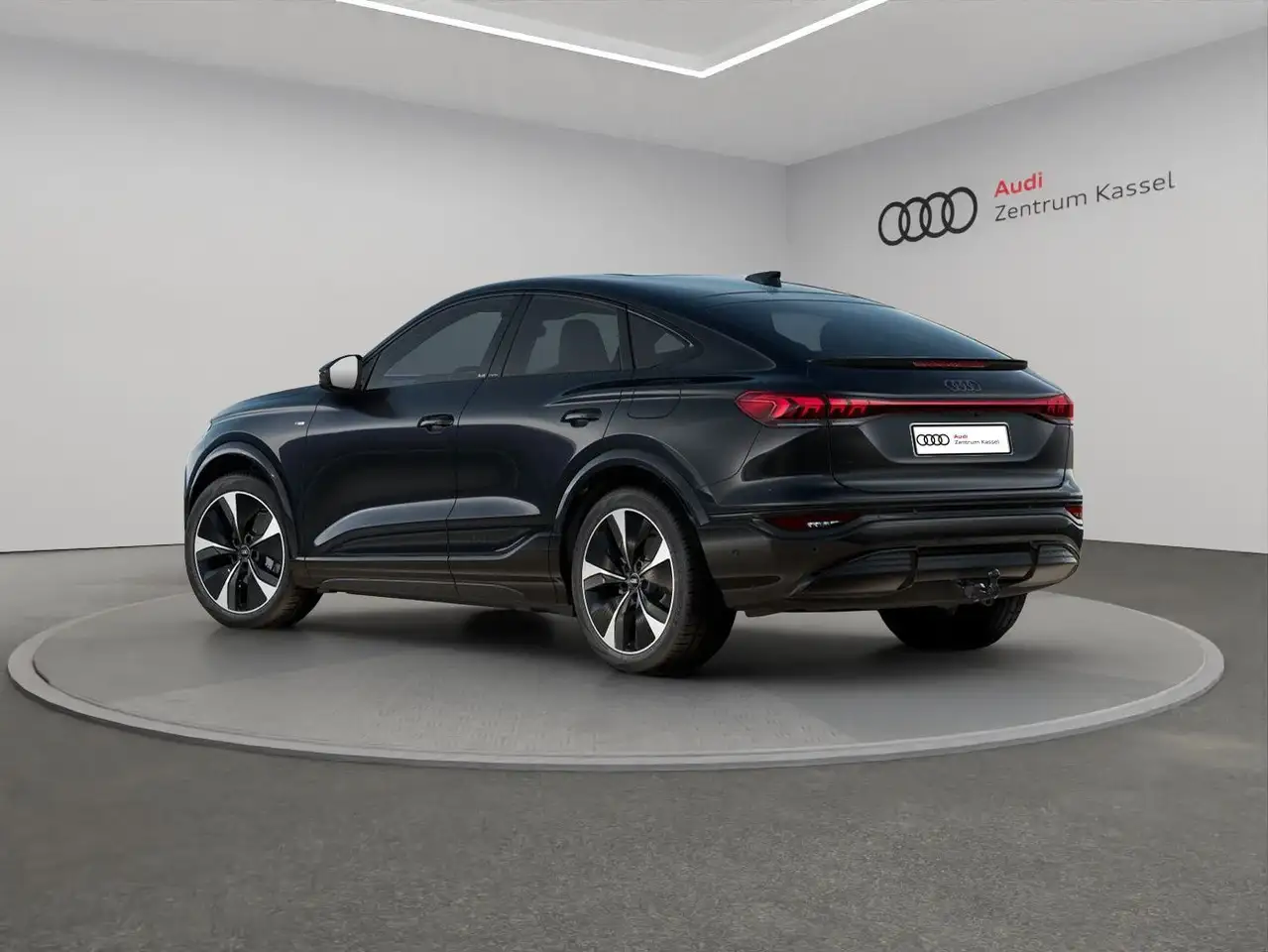 2027 Audi e-tron Q6 SBperform. S line Matrix HuD AHK B&O, photograph 4