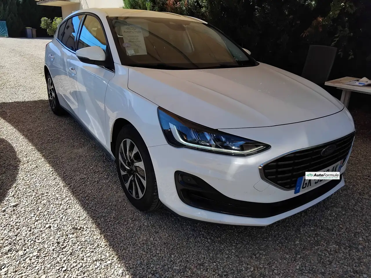 Ford Focus 1.0 FLEXIFUEL ETHANOL 125CV HYBRIDE TITANIUM X BUSINESS — photo 1 of 20