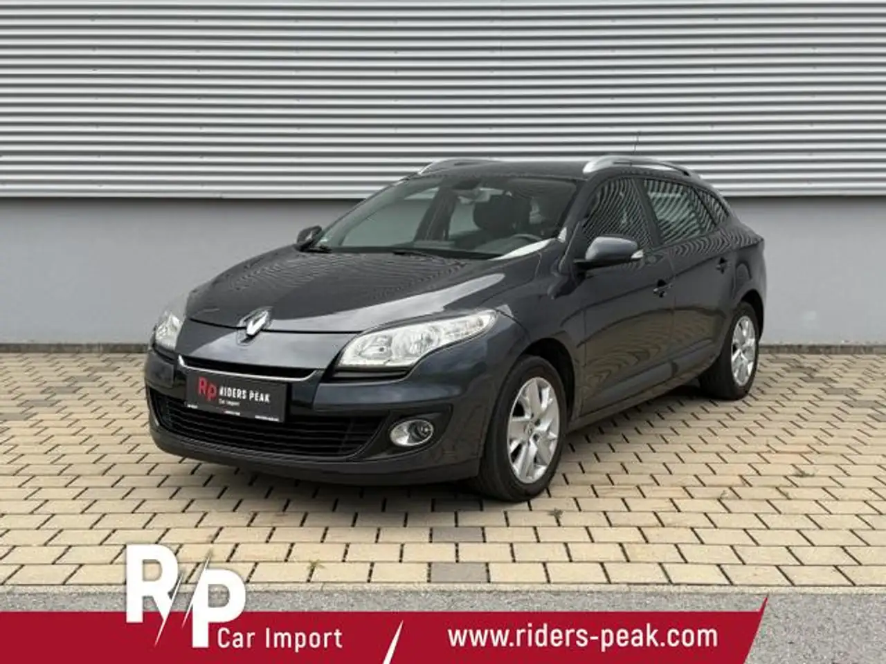 Renault Megane 90 PS Diesel/TomTom Edition/AHK/TÜV+Service NEU/Einwandfreier Zustand!!! — photo 1 of 24