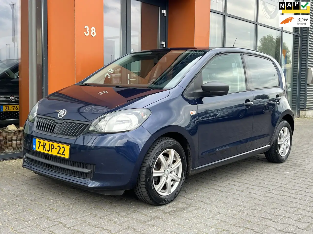 Skoda Citigo 1.0 Greentech|Navi|Airco|Bluetooth|Isofix|NAP — photo 1 of 24