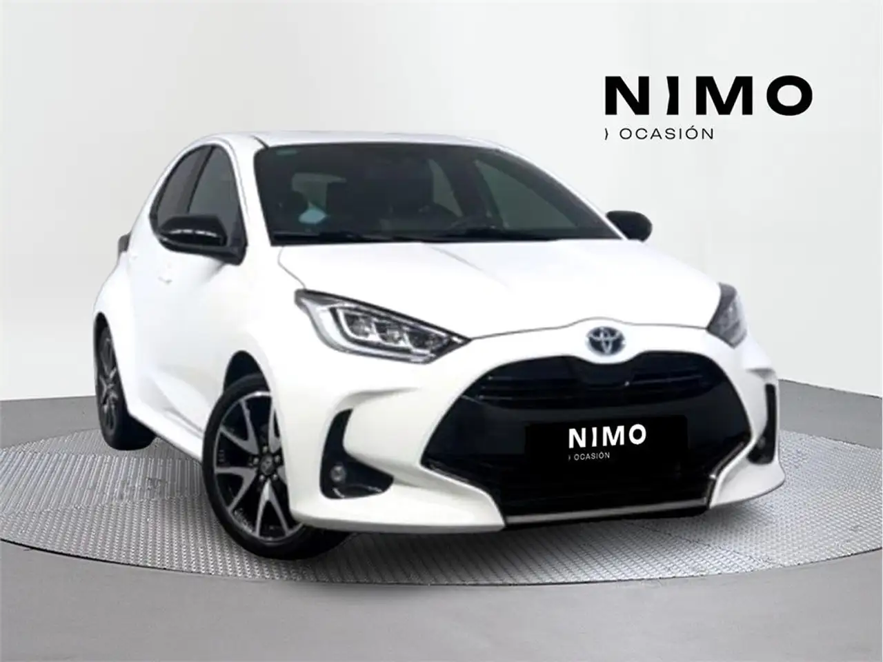 Toyota Yaris 120H 1.5 Style — photo 1 of 16