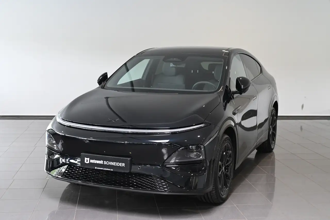 Xpeng Sonstige AWD Performance Black Edition AHK Leder ACC — photo 1 of 35