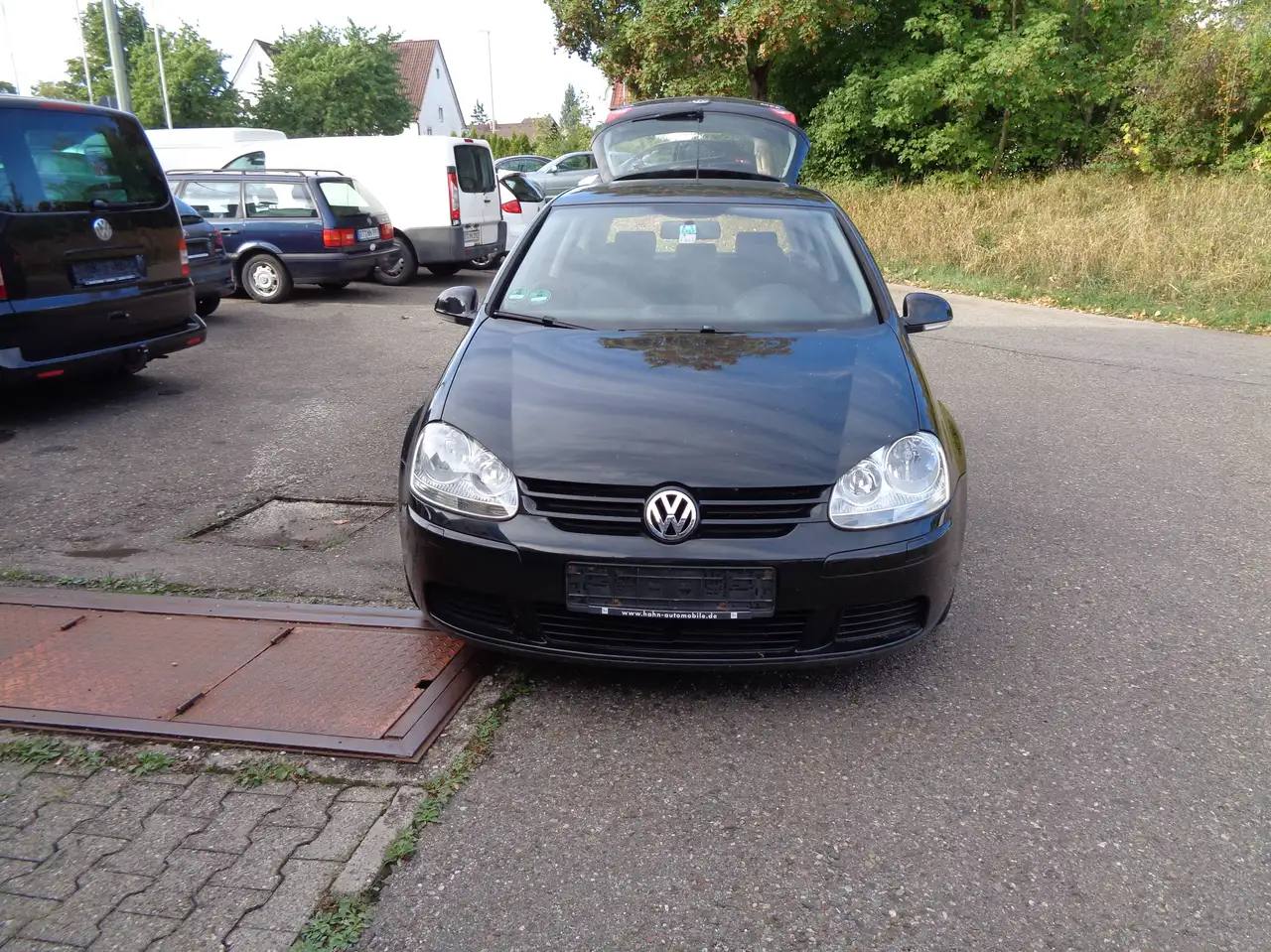 Volkswagen Golf Comfortline — photo 1 of 9