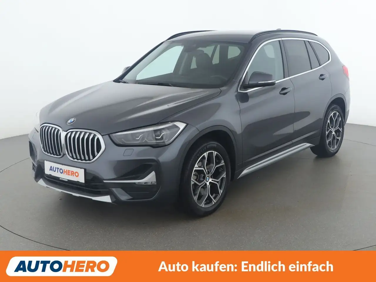 BMW X1 xDrive 18d xLine — photo 1 of 28