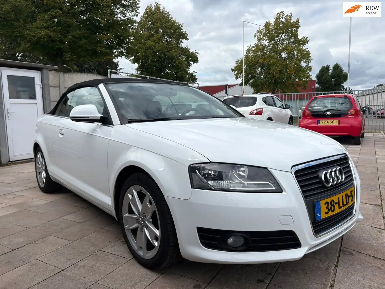 Audi A3 Cabriolet 2.0 TFSI Ambition Automaat|Leder|PDC|200 — photo 1 of 28