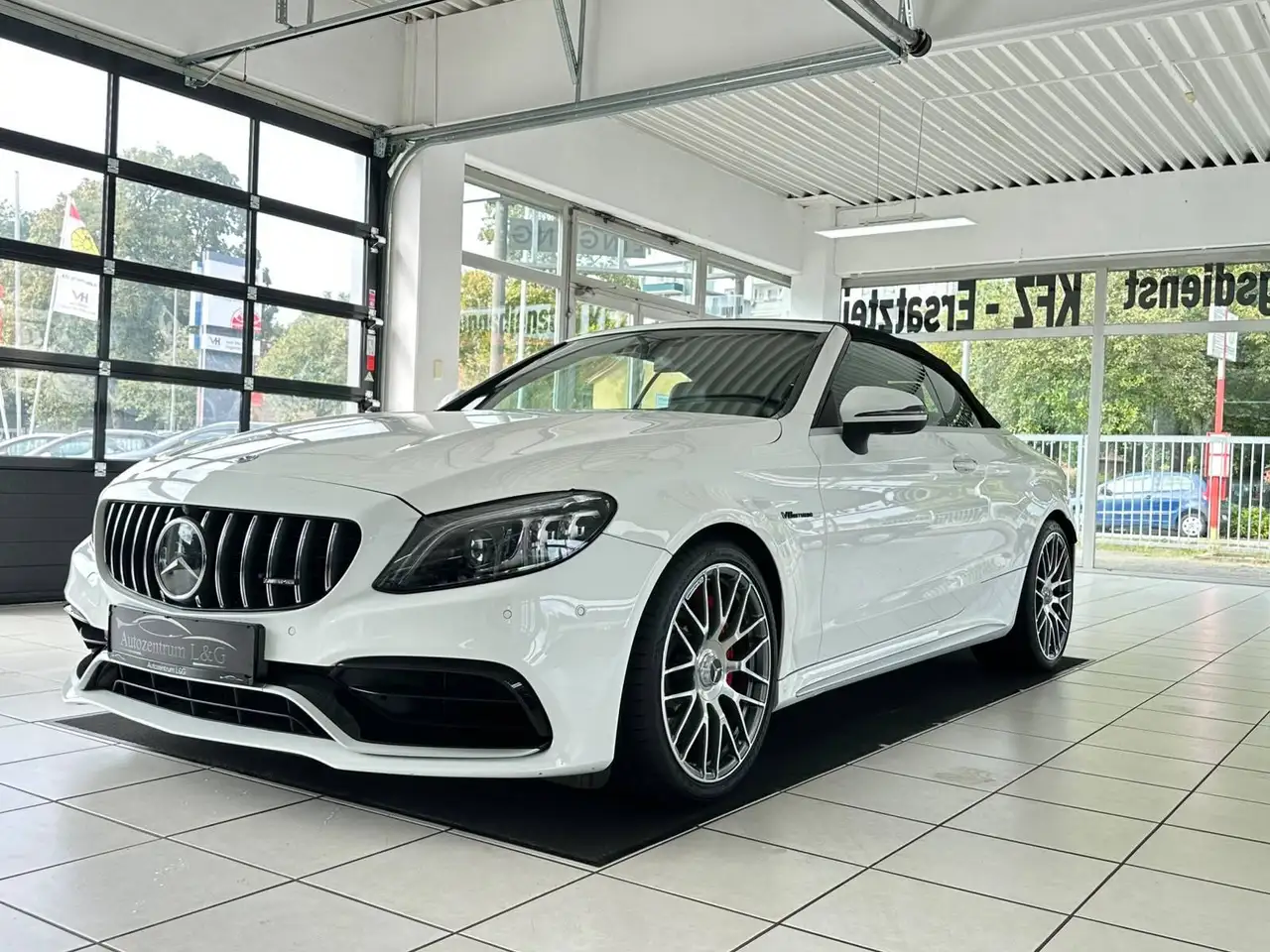 Mercedes-Benz C 63 AMG C 63 S AMG (205.487) — photo 1 of 15