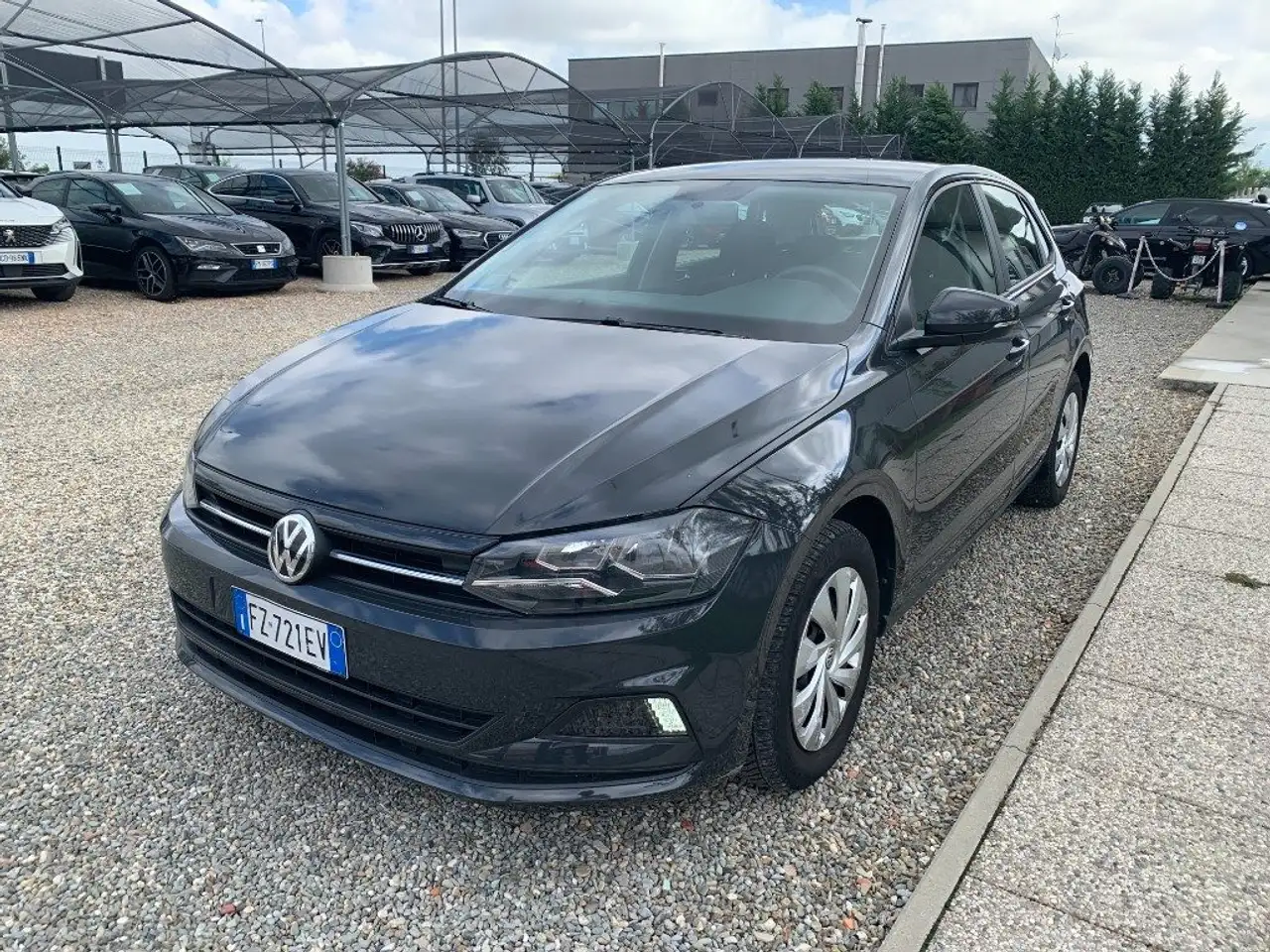 Volkswagen Polo 1.6 TDI 5p. Comfortline BlueMotion Technology — photo 1 of 15