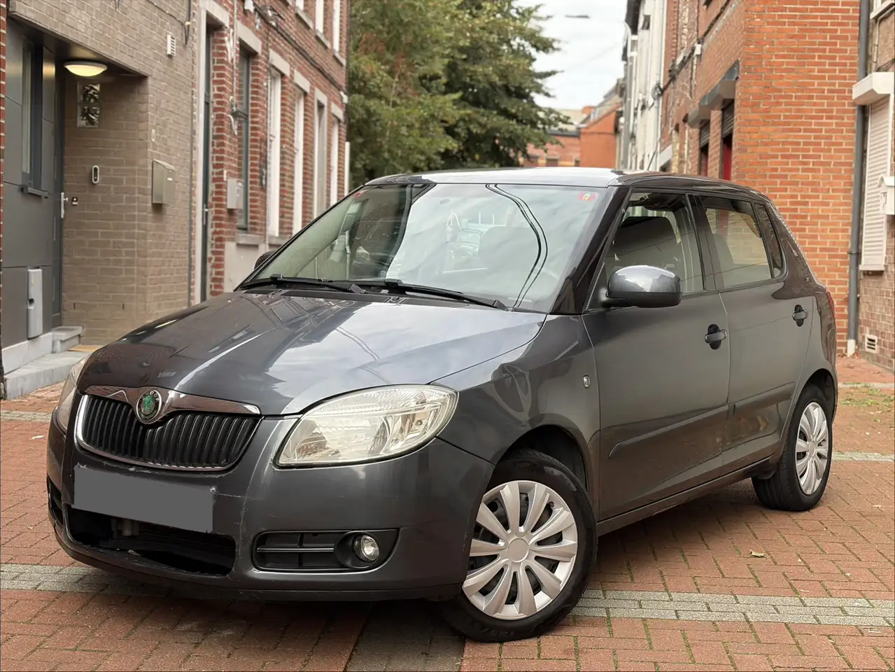 Skoda Fabia Skoda Fabia 1.2 Essence full options Prêt à — photo 1 of 8