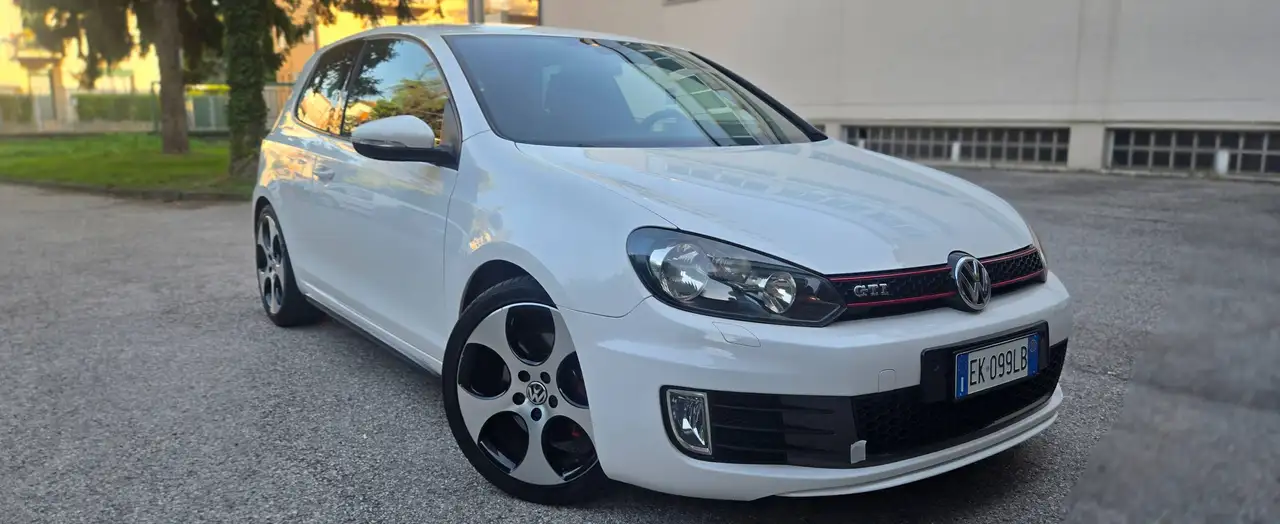 Volkswagen Golf GTI Golf VI 2012 3p 2.0 tsi — photo 1 of 15