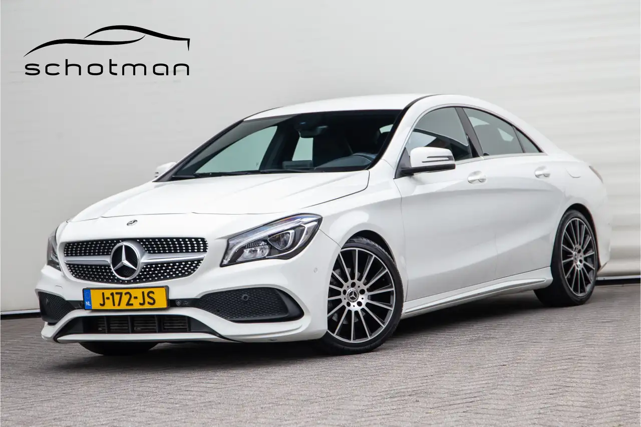 Mercedes-Benz CLA 180 AMG Sportpakket, Navi, Stoelverwarming, Sfeervelic — photo 1 of 31