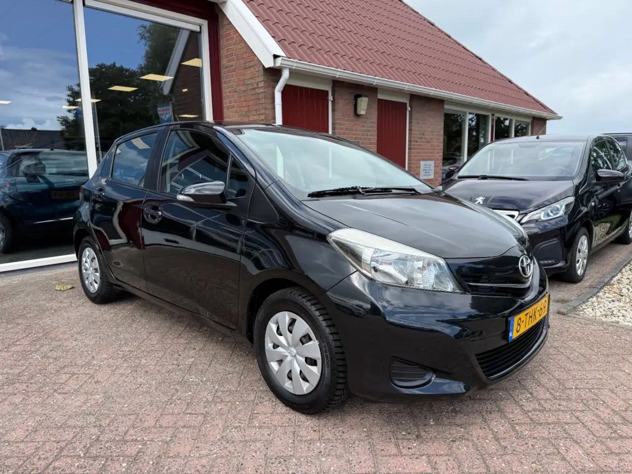 Toyota Yaris 1.0 VVT-I ASPIRATION 5-DRS Orig NL/Airco/Camera/Cr — photo 1 of 29
